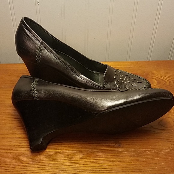 Liz Claiborne Flex Wedges - Picture 3 of 3